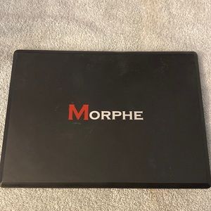 MORPHE 35O eyeshadow palette